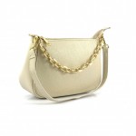 Γυναικεία δερμάτινη μικρή τσάντα σε μαύρο