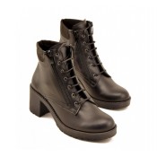 Boots-shoes (8)