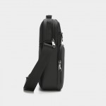 Ανδρικό τσαντάκι χιαστί αδιάβροχο σε μαύρο   