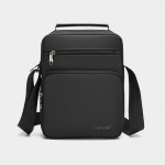 Ανδρικό τσαντάκι χιαστί αδιάβροχο σε μαύρο   