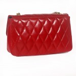 Κόκκινη δερμάτινη γυναικεία τσάντα 