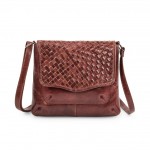 Γυναικεία Δερμάτινη τσάντα χιαστί πλέξη σε καφέ