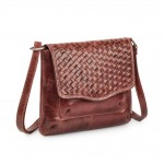 Γυναικεία Δερμάτινη τσάντα χιαστί πλέξη σε καφέ