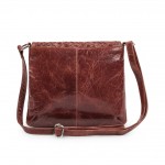 Γυναικεία Δερμάτινη τσάντα χιαστί πλέξη σε καφέ