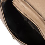 Δερμάτινη γυναικεία τσάντα σε πούρο