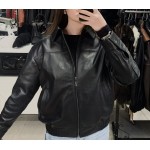 Δερμάτινο Γυναικέιο Μπούφαν σε Μαύρο 